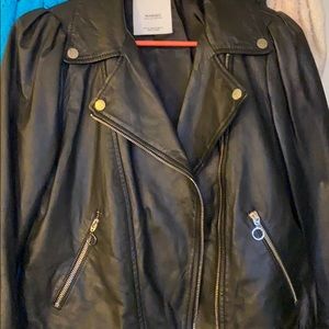 Mango Jackets & Coats - Women’s genuine black leather jacket. Size small. Mango Jackets & Coats - Women’s genuine black leather jacket. Size small.
